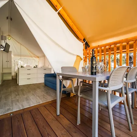 Adriatic Glamping Campo de lujo Orebić
