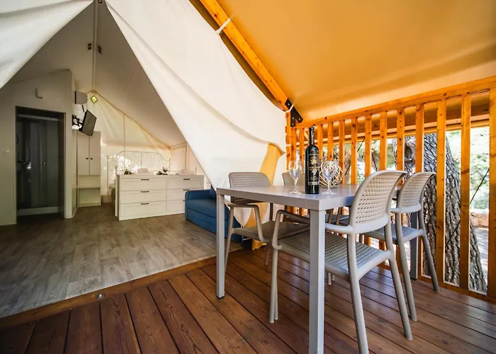 Adriatic Glamping خيمة فخمة أوروبيتش