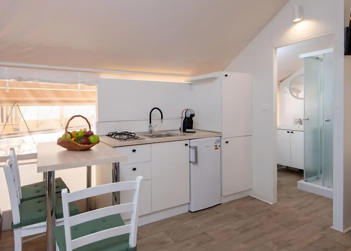 Adriatic Glamping خيمة فخمة أوروبيتش