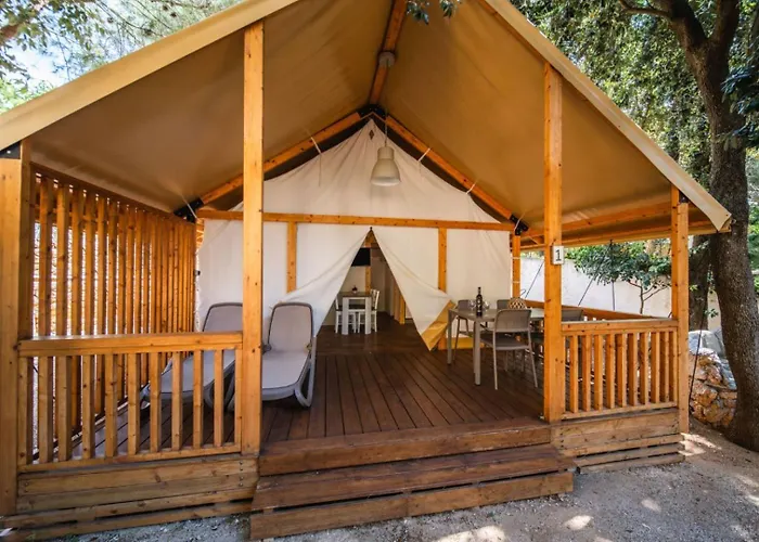 Adriatic Glamping أوروبيتش
